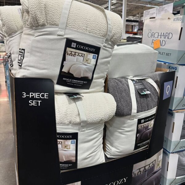 Bedding items pallet