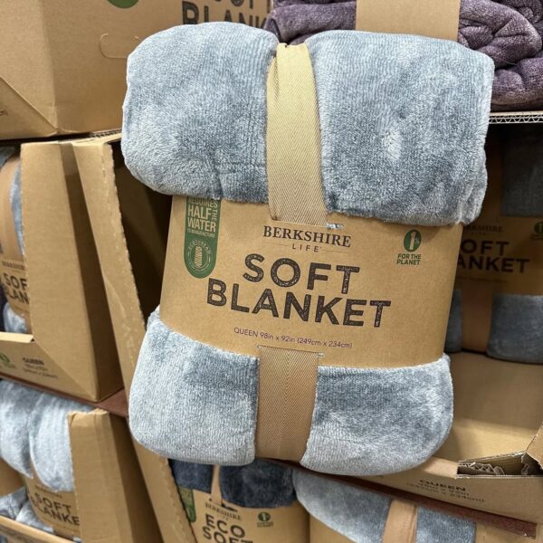 Bedding items pallet - Image 7